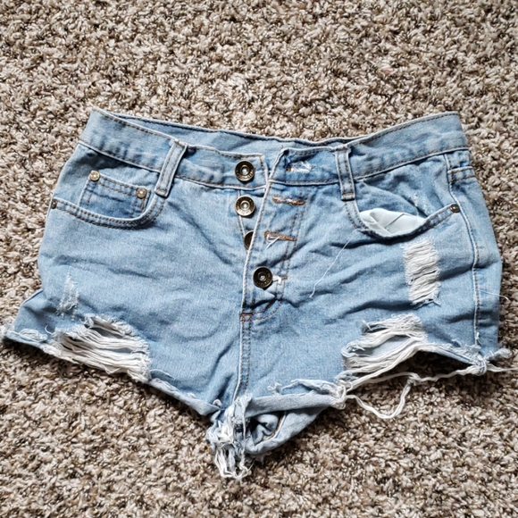 high waist tattered shorts